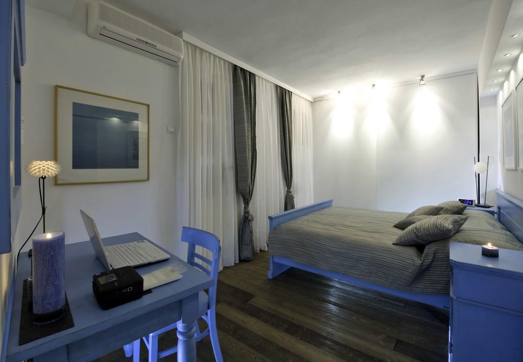 Apartment Whooart Комижа Экстерьер фото